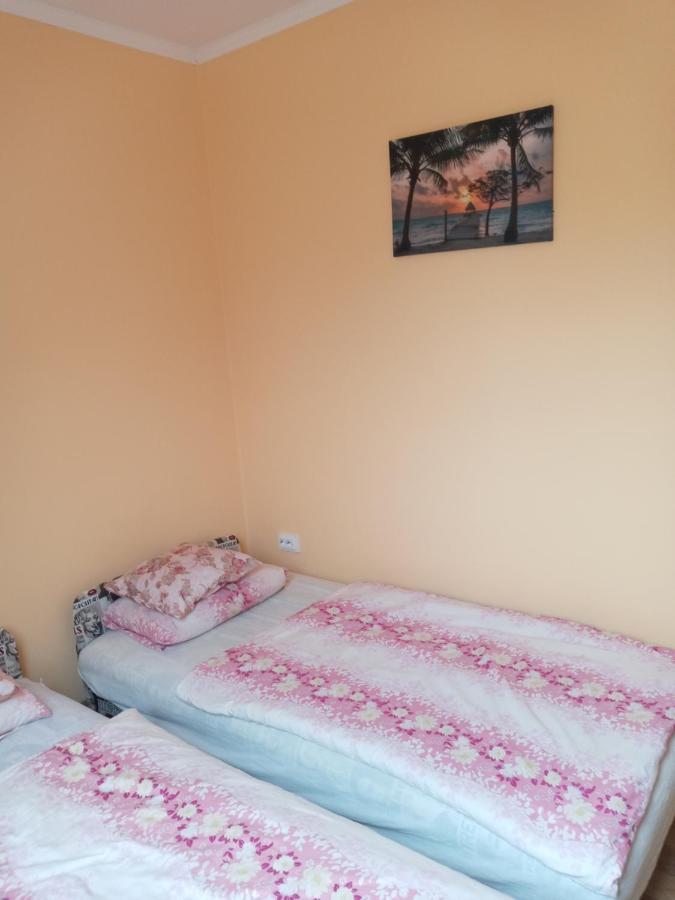 Napsugar Apartmanhaz บาลาตอนแลลเล ภายนอก รูปภาพ